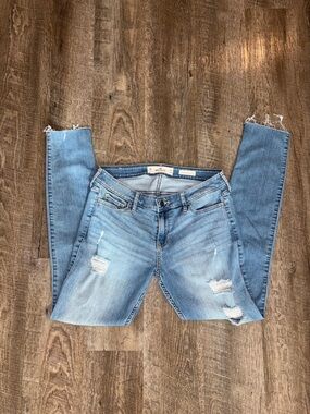 Hollister Co. low rise super skinny distressed blue jeans